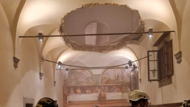 Il cedimento del solaio nel convento di Giaccherino il 13 gennaio scorso Tocca alle complesse perizie. I legali della difesa: "Svolti i nostri rilievi"
