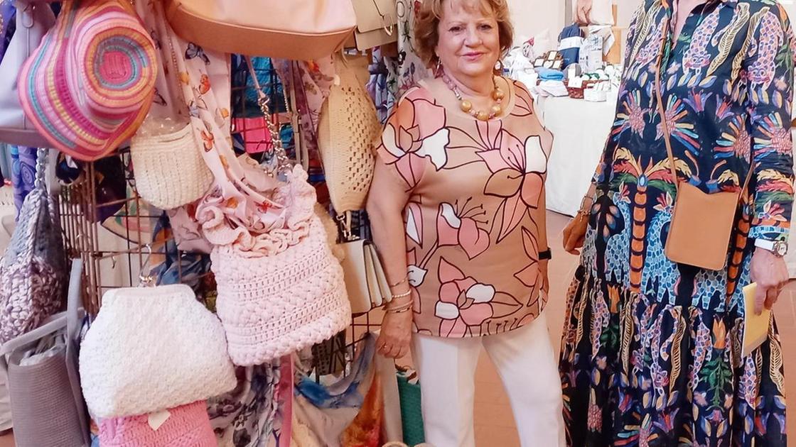 Festa delle Fragole e Panna a Reggello: Un Weekend di Gusto, Musica e Divertimento!