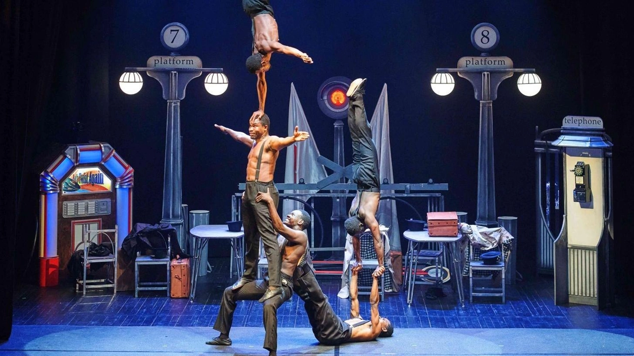 Lo show della compagnia keniota ‘Black Blues’ Brothers intitolato ‘Let’s twist again!’. Lo show della compagnia keniota ‘Black Blues’ Brothers intitolato ‘Let’s twist again!’.