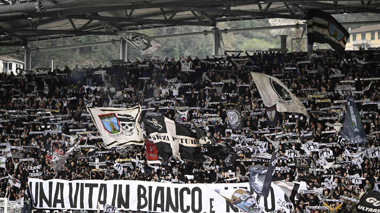 Nasce il nuovo gruppo ’Curva Piscina’. "Un ulteriore punto di appoggio". Pio Esposito sarà premiato come migliore giocatore della passata stagione.