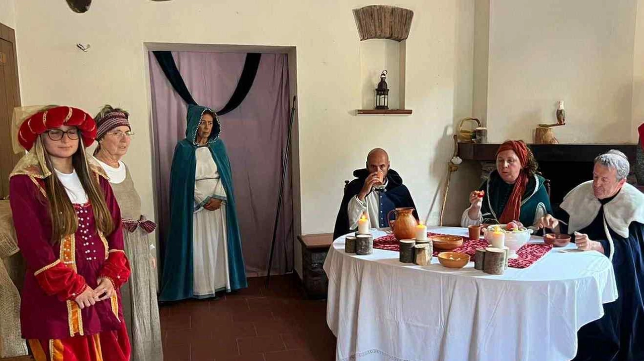 Un momento di una passata edizione della rievocazione. che si svolge da quattro anni nel borgo di Spedaletto dedicata a Matilde di Canossa Un momento di una passata edizione della rievocazione. che si svolge da quattro anni nel borgo di Spedaletto dedicata a Matilde di Canossa