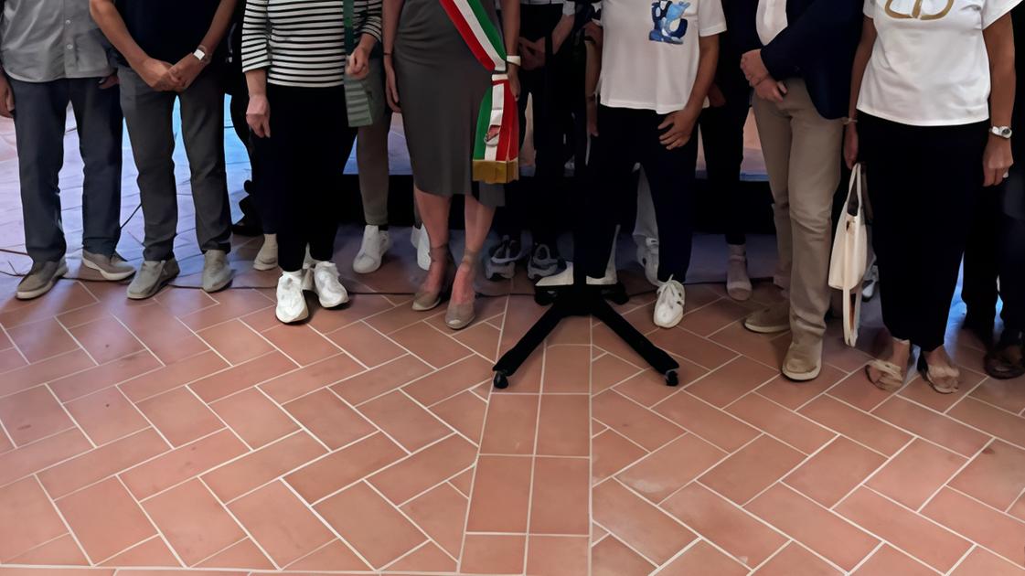 https://www.lanazione.it/image-service/view/acePublic/alias/contentid/Y2U2OWEyMjktYTlhMi00/0/esami-a-domicilio-adesso-si-puo-radiografie-per-casi-non-urgenti.jpeg?f=16:9&w=1200&h=630