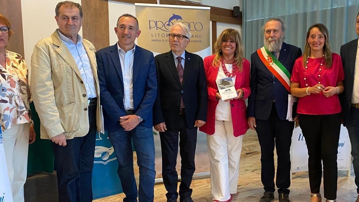 Oltre 200 elaborati e 350 allievi partecipanti all’iniziativa organizzata da Pro Loco Litorale Pisano. Ecco tutti i premiati Oltre 200 elaborati e 350 allievi partecipanti all’iniziativa organizzata da Pro Loco Litorale Pisano. Ecco tutti i premiati