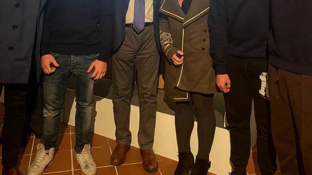 Il Premio Barsanti e Matteucci premia l'Istituto Barsanti di Massa per l'impegno nella formazione tecnologica. Studenti e docenti partecipano alla cerimonia a Pietrasanta con rappresentanti istituzionali e aziendali. Il Premio Barsanti e Matteucci premia l'Istituto Barsanti di Massa per l'impegno nella formazione tecnologica. Studenti e docenti partecipano alla cerimonia a Pietrasanta con rappresentanti istituzionali e aziendali.