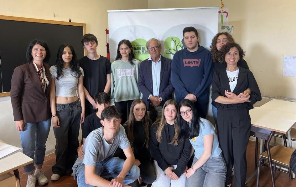 Tasto 89 – progetto di alteranza scuola lavoro dell’Isis Galilei con Naturalmente pianoforte Tasto 89 – progetto di alteranza scuola lavoro dell’Isis Galilei con Naturalmente pianoforte