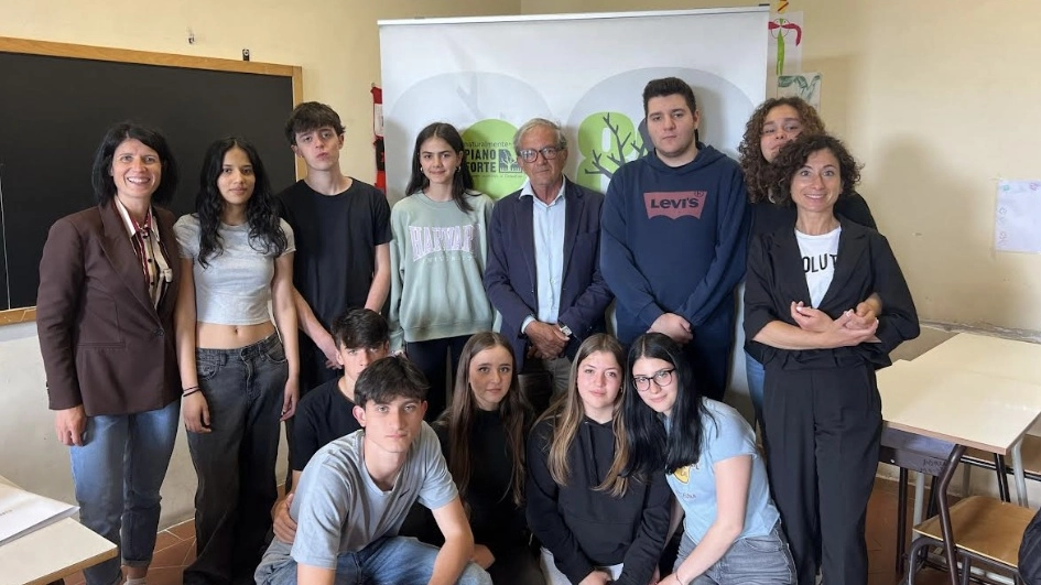 Gli studenti con Scortecci Gli studenti con Scortecci
