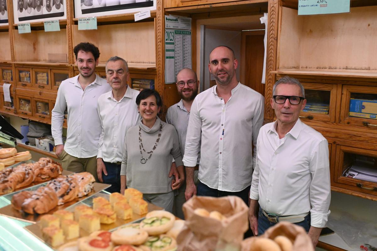 Quanto spendono i turisti? A tavola con attenzione ma i locali sono contenti Quanto spendono i turisti? A tavola con attenzione ma i locali sono contenti