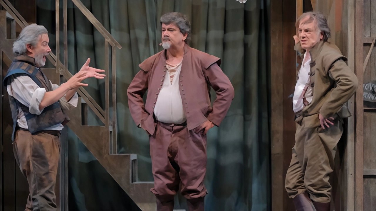 Pannofino (al centro) sarà all’Excelsior con “. Rosencrantz e Guildenstern sono morti“ Pannofino (al centro) sarà all’Excelsior con “. Rosencrantz e Guildenstern sono morti“