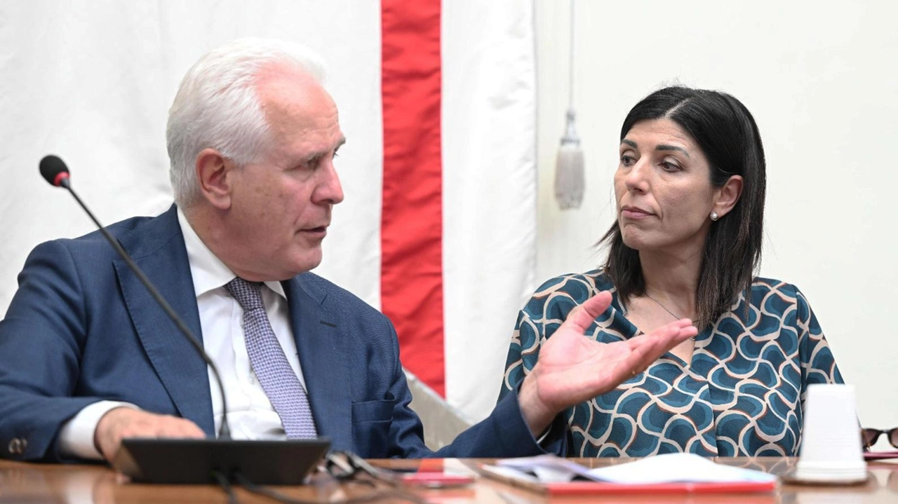 Il presidente della Regione Eugenio Giani e l’assessore all’ambiente Monia Monni Il presidente della Regione Eugenio Giani e l’assessore all’ambiente Monia Monni