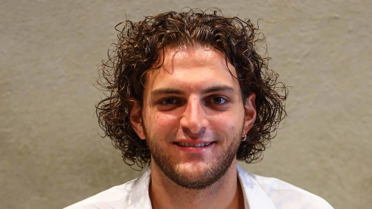 Cosimo Carriero è il nuovo capogruppo di Fratelli d’Italia a Empoli, subentrando a Francesca Peccianti. Con 111 preferenze alle elezioni comunali, è uno dei consiglieri più giovani.