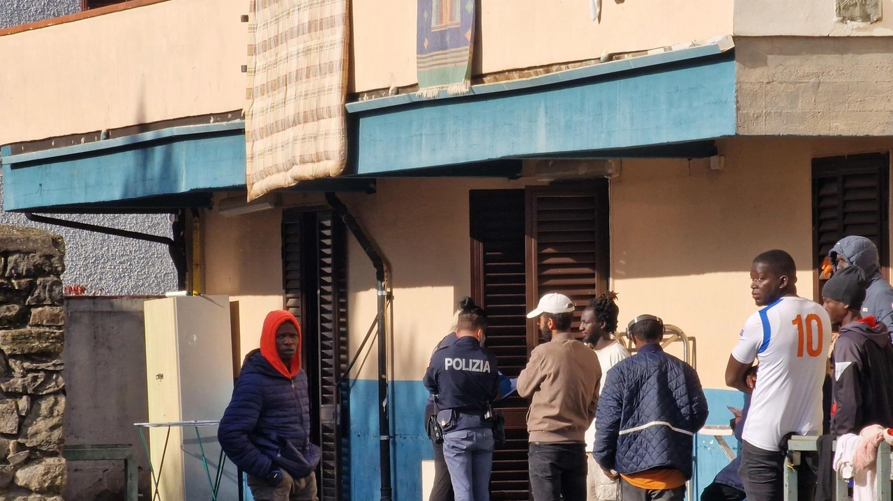 Il centro di Vicofaro ieri mattina (foto Fotocastellani Il centro di Vicofaro ieri mattina (foto Fotocastellani