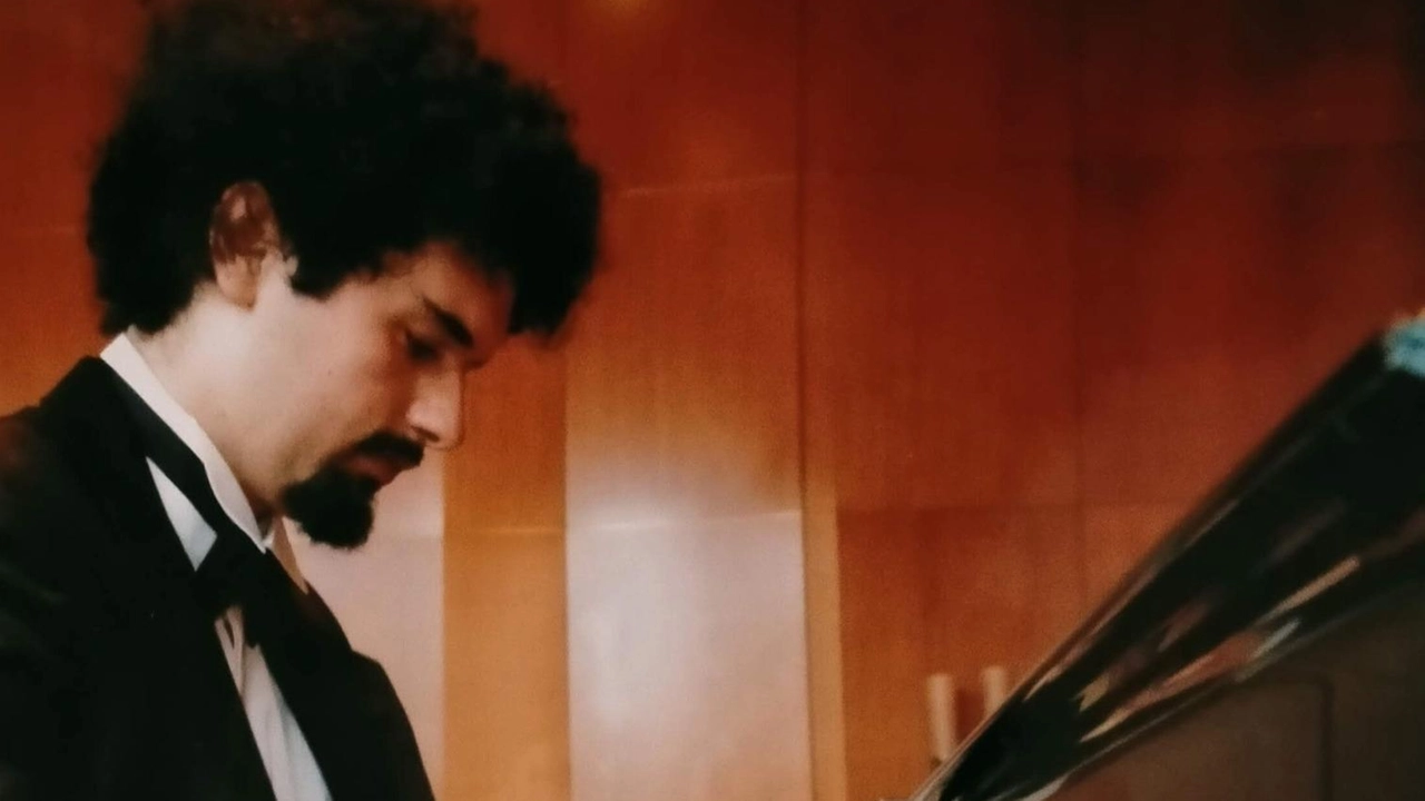 Il pianista Alessio Cioni, vincitore della 56esima edizione del prestigioso concorso pianistico Internazionale di Bolzano. , farà parte della giuria del premio “Busoni“ Il pianista Alessio Cioni, vincitore della 56esima edizione del prestigioso concorso pianistico Internazionale di Bolzano. , farà parte della giuria del premio “Busoni“