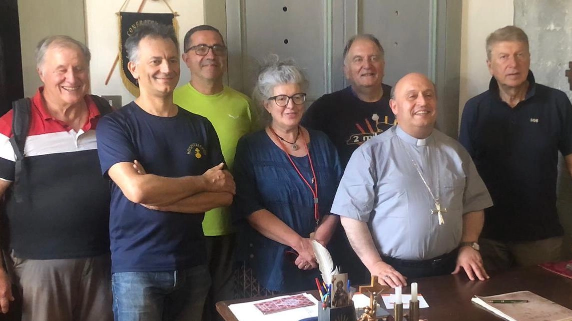 Alcuni dei pellegrini arrivati da Santiago Alcuni dei pellegrini arrivati da Santiago