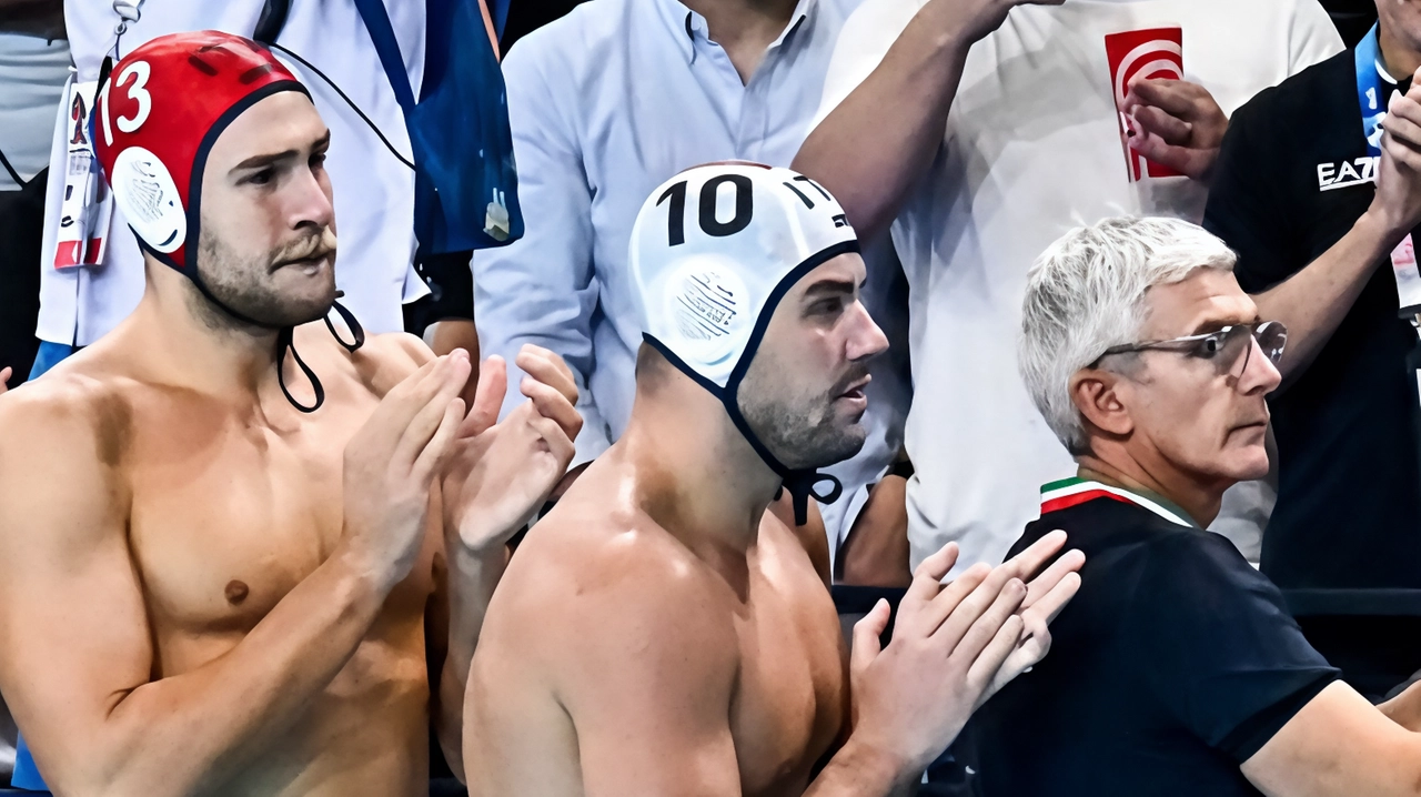 La formazione di Campagna sconfitta 11-9 nello spareggio per il quinto posto. Oggi Azzurri di nuovo in acqua. La formazione di Campagna sconfitta 11-9 nello spareggio per il quinto posto. Oggi Azzurri di nuovo in acqua.