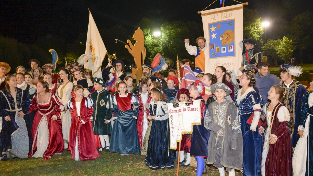 Il rione triplica i successi degli scorsi anni. Il Mulino si porta a casa la Giostra della Stella con De Simone . Il rione triplica i successi degli scorsi anni. Il Mulino si porta a casa la Giostra della Stella con De Simone .