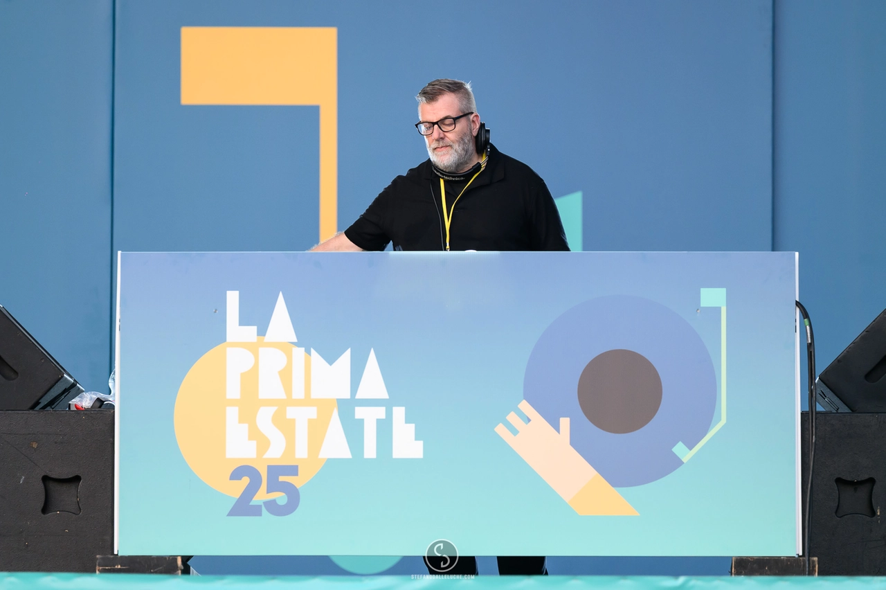 immagine di sfondo 16