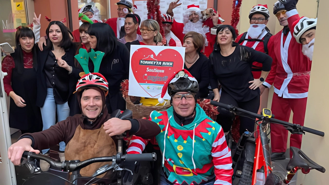 Un momento del tour della Banda dei Babbi Natale di Torretta Bike Un momento del tour della Banda dei Babbi Natale di Torretta Bike