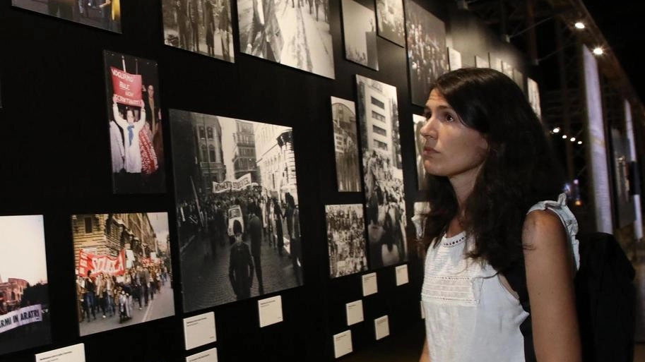 La mostra al Mandela forum dal titolo ‘Berlinguer, la società e la democrazia’ La mostra al Mandela forum dal titolo ‘Berlinguer, la società e la democrazia’