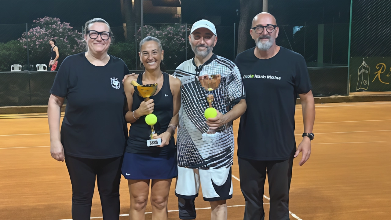 Monaci e Santini si aggiudicano il torneo di doppio misto di Marina di Grosseto. Ben quarantacinque coppie hanno dato vita...
