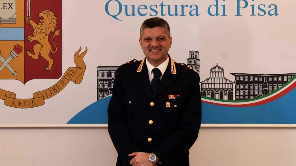 Promozioni in questura a Pisa. Il Consiglio di amministrazione per il personale della polizia di Stato ha promosso il... Promozioni in questura a Pisa. Il Consiglio di amministrazione per il personale della polizia di Stato ha promosso il...