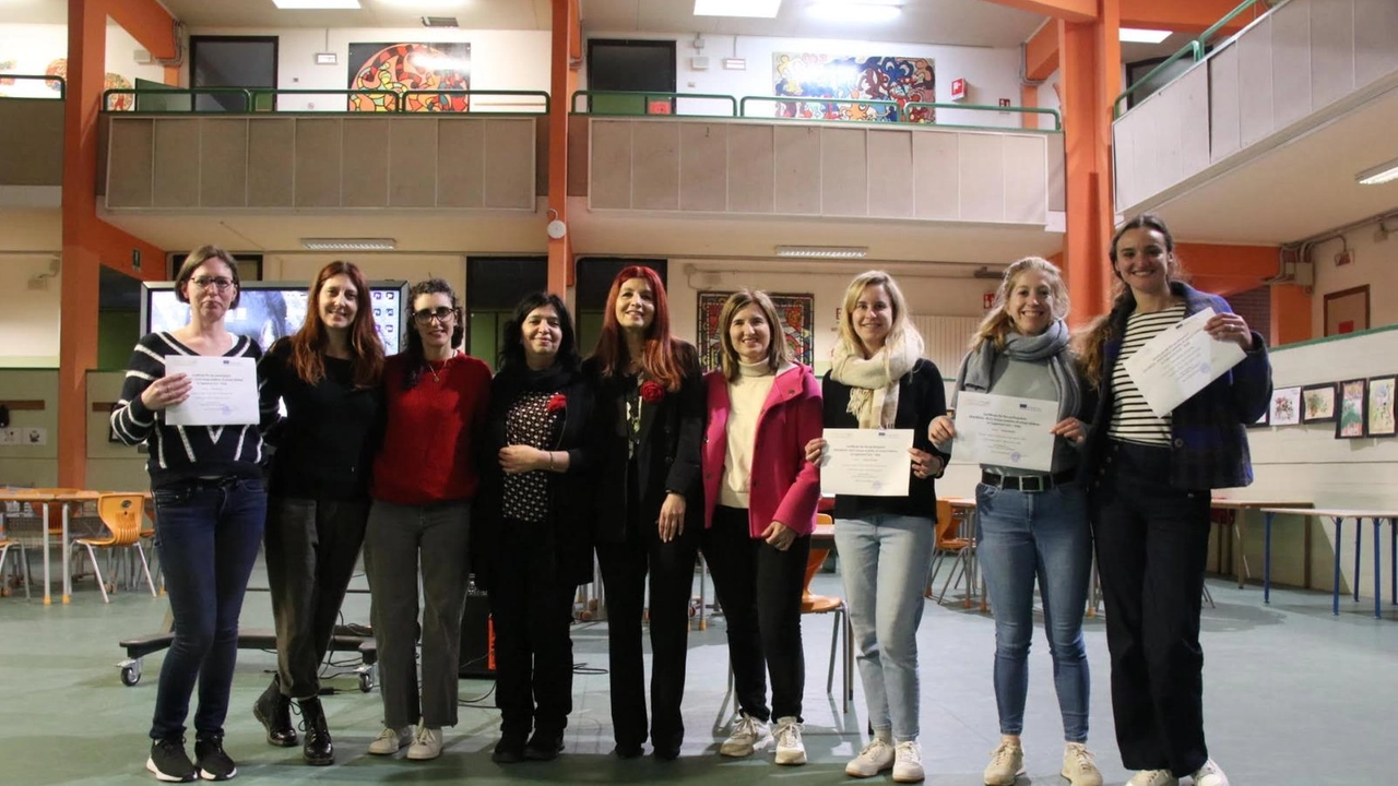 Un gruppo del progetto Erasmus alla scuola di Camigliano