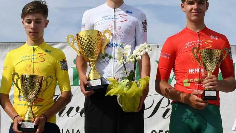Da sinistra Fiacco, Alessiani e Kolarski vincitori classifiche giovani