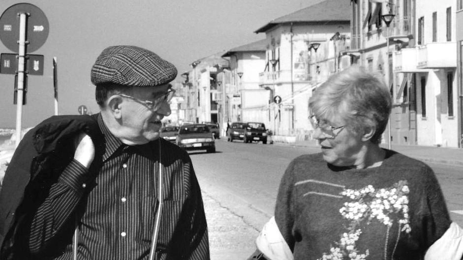 Pisa intitola un lungarno a Emilio Tolaini e pianifica di commemorare la mostra di sculture pisane del 1946 con un evento nel 2026. Pisa intitola un lungarno a Emilio Tolaini e pianifica di commemorare la mostra di sculture pisane del 1946 con un evento nel 2026.