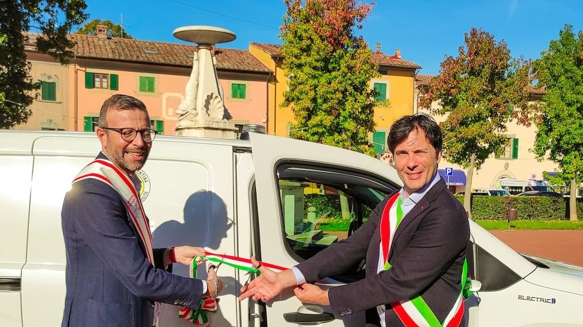 Il Comune di Bientina investe in sostenibilità con l'acquisto di un veicolo elettrico per la manutenzione urbana. Un passo verso politiche green e miglioramento dei servizi pubblici. Il Comune di Bientina investe in sostenibilità con l'acquisto di un veicolo elettrico per la manutenzione urbana. Un passo verso politiche green e miglioramento dei servizi pubblici.