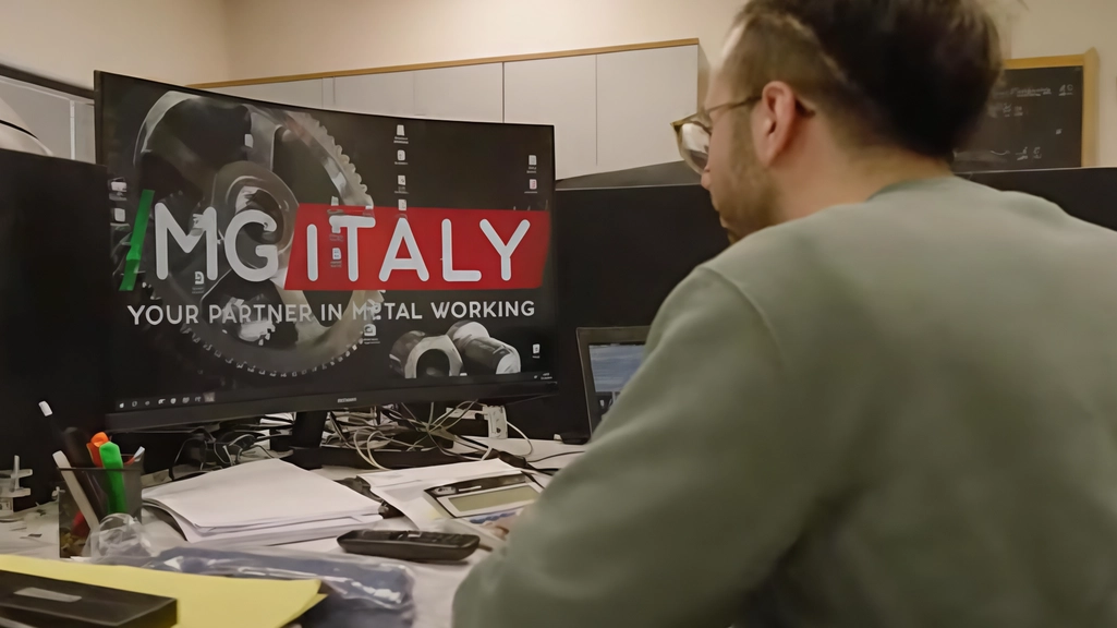 Il gruppo industriale SGS Holding, rappresentato dai marchi MgItaly e SolarMG, ha deciso di donare un albero a ciascun dipendente.... Il gruppo industriale SGS Holding, rappresentato dai marchi MgItaly e SolarMG, ha deciso di donare un albero a ciascun dipendente....