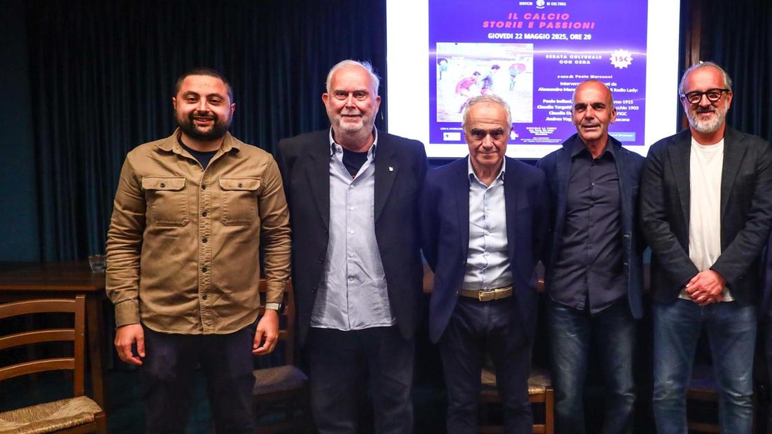 Il calcio fra storie e passioni. Indiani, Targetti, Del Rosso e Vaglini hanno raccontato la loro esperienza Il calcio fra storie e passioni. Indiani, Targetti, Del Rosso e Vaglini hanno raccontato la loro esperienza