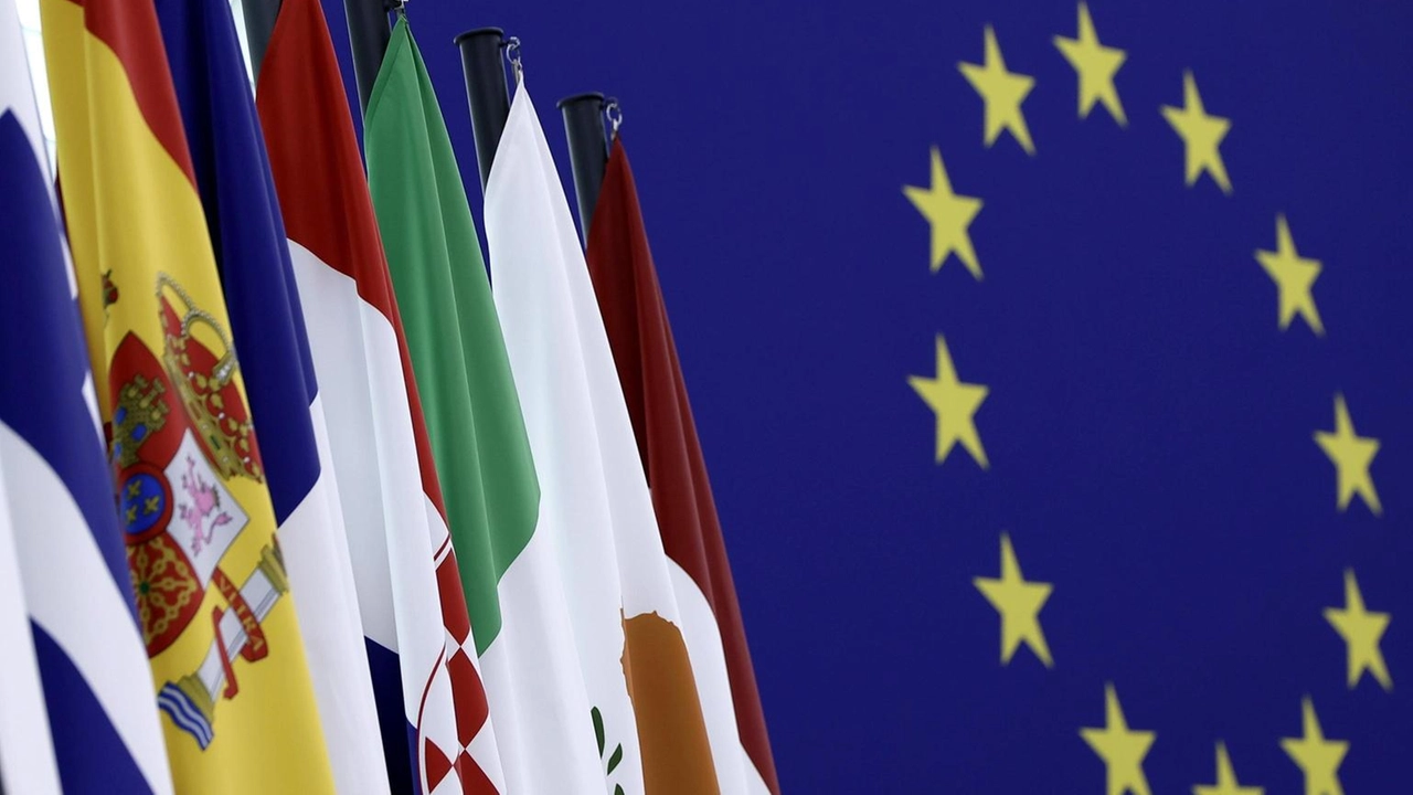 Kaja Kallas convoca i ministri degli Esteri Ue per discutere la sicurezza regionale e la questione nucleare iraniana. Kaja Kallas convoca i ministri degli Esteri Ue per discutere la sicurezza regionale e la questione nucleare iraniana.