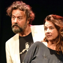 Due spettacoli di teatro tra i vicoli ei boschi di Raggiolo