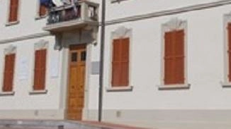 Particolare attenzione è riservata ai percorsi per disabili e al risanamento delle buche con la macchina per l’asfalto a caldo . Particolare attenzione è riservata ai percorsi per disabili e al risanamento delle buche con la macchina per l’asfalto a caldo .