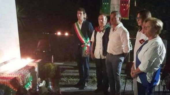 Una passata cerimonia per commemora le vittime della strage di Guafine Una passata cerimonia per commemora le vittime della strage di Guafine