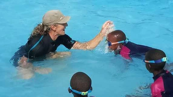 Perla Lazzereschi di Nocchi è impegnata in un progetto sociale e di solidarietà rivolto ai bambini africani Perla Lazzereschi di Nocchi è impegnata in un progetto sociale e di solidarietà rivolto ai bambini africani
