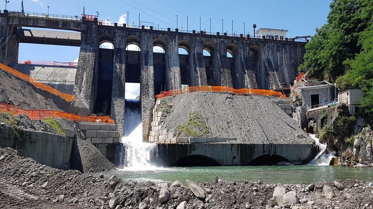 L’intervento di miglioramento sismico è iniziato a fine 2023 e, come annunciato, era suddiviso in due fasi: la prima sessione di lavori è terminata a fine primavera 2024; la seconda partita l’estate scorsa e terminata recentemente