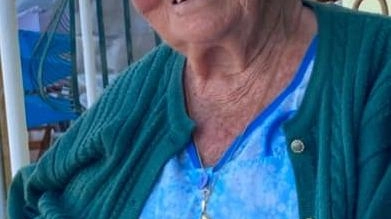 MONTE ARGENTARIO L’Argentario piange la scomparsa di Sirte Castriconi (foto), nonnina centenaria, madre di Carlo e Mauro Schiano, quest’ultimo conosciuto per... MONTE ARGENTARIO L’Argentario piange la scomparsa di Sirte Castriconi (foto), nonnina centenaria, madre di Carlo e Mauro Schiano, quest’ultimo conosciuto per...