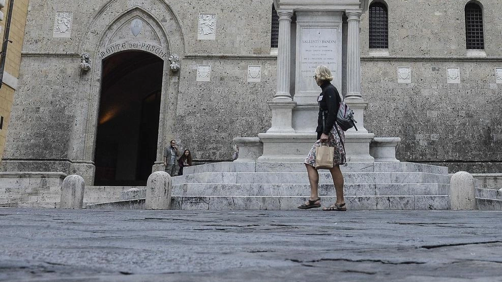 L’amministratore delegato di Rocca Salimbeni ospite a Sky Tg24 "In questi anni non ho mai avuto alcuna ingerenza dai ministri. Rispettiamo gli impegni sull’uscita del Governo creando una terza forza". L’amministratore delegato di Rocca Salimbeni ospite a Sky Tg24 "In questi anni non ho mai avuto alcuna ingerenza dai ministri. Rispettiamo gli impegni sull’uscita del Governo creando una terza forza".