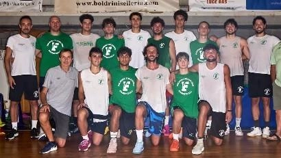 Il presidente Stefano Fagioli ha illustrato i programmi della società "Il nostro focus non cambia, la priorità è rimanere nella categoria, divertendosi". Il presidente Stefano Fagioli ha illustrato i programmi della società "Il nostro focus non cambia, la priorità è rimanere nella categoria, divertendosi".