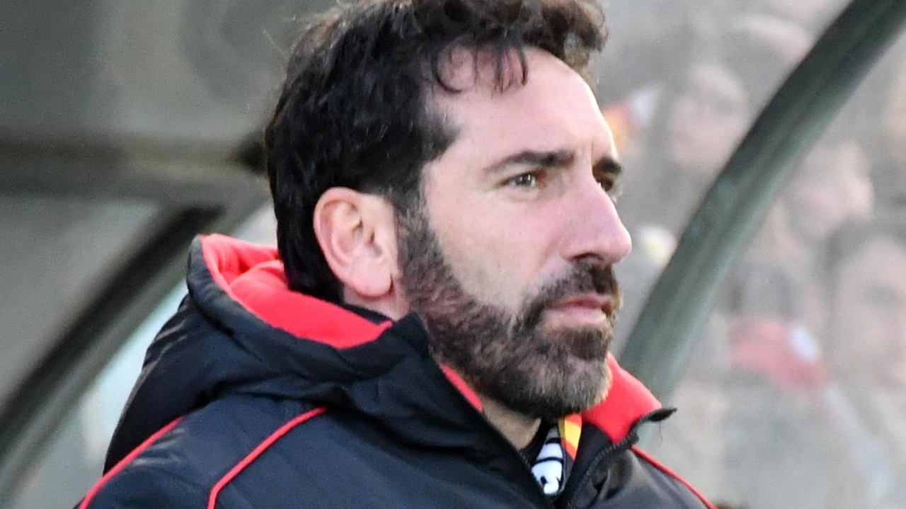 Fabio Caserta prepara il Catanzaro per la sfida insidiosa contro la Carrarese
