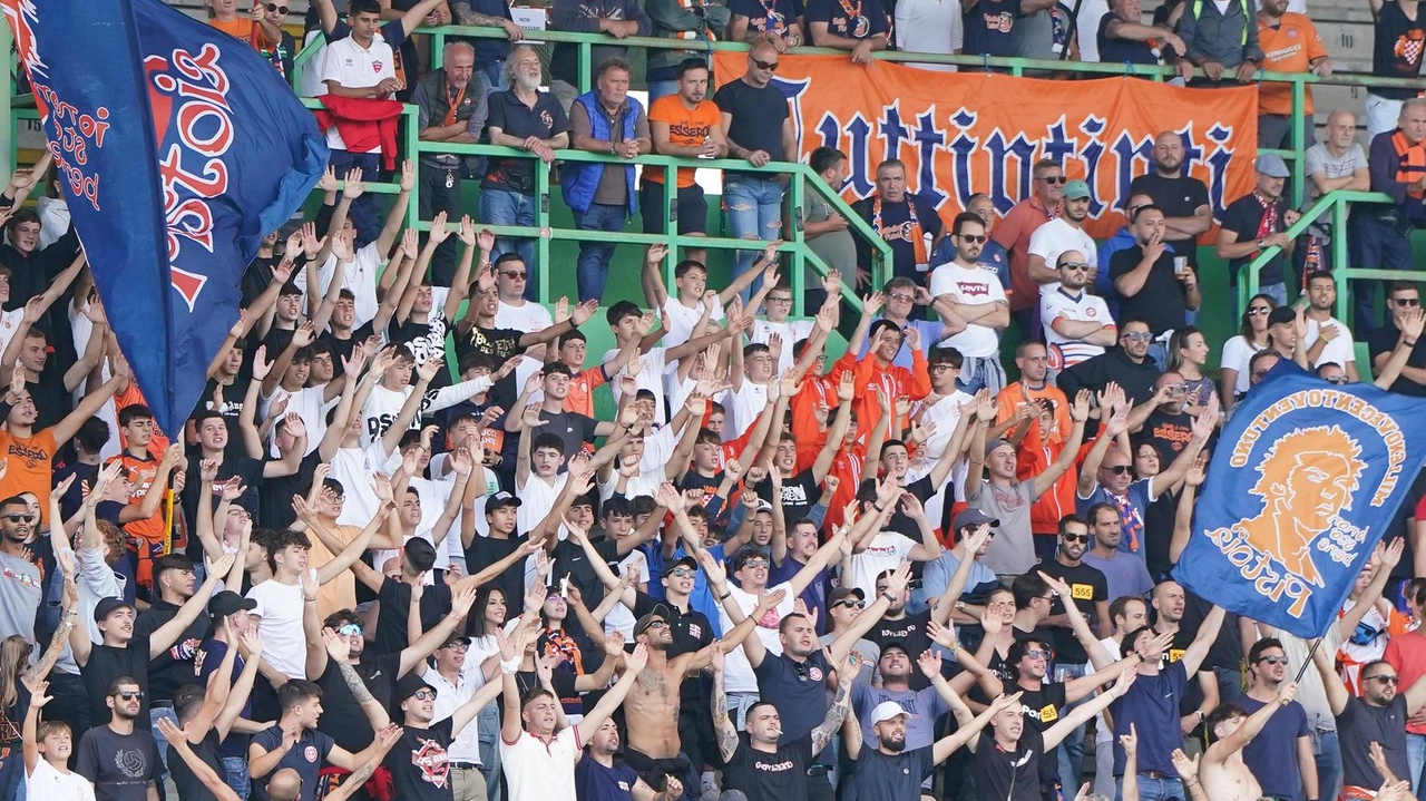 I tifosi arancioni I tifosi arancioni