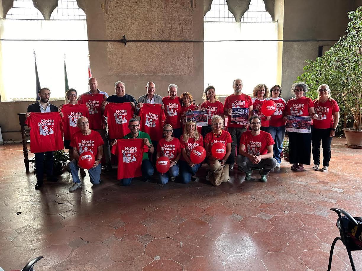 La Notte Rossa nel cuore della città. Musica, spettacoli e giochi per tutti La Notte Rossa nel cuore della città. Musica, spettacoli e giochi per tutti