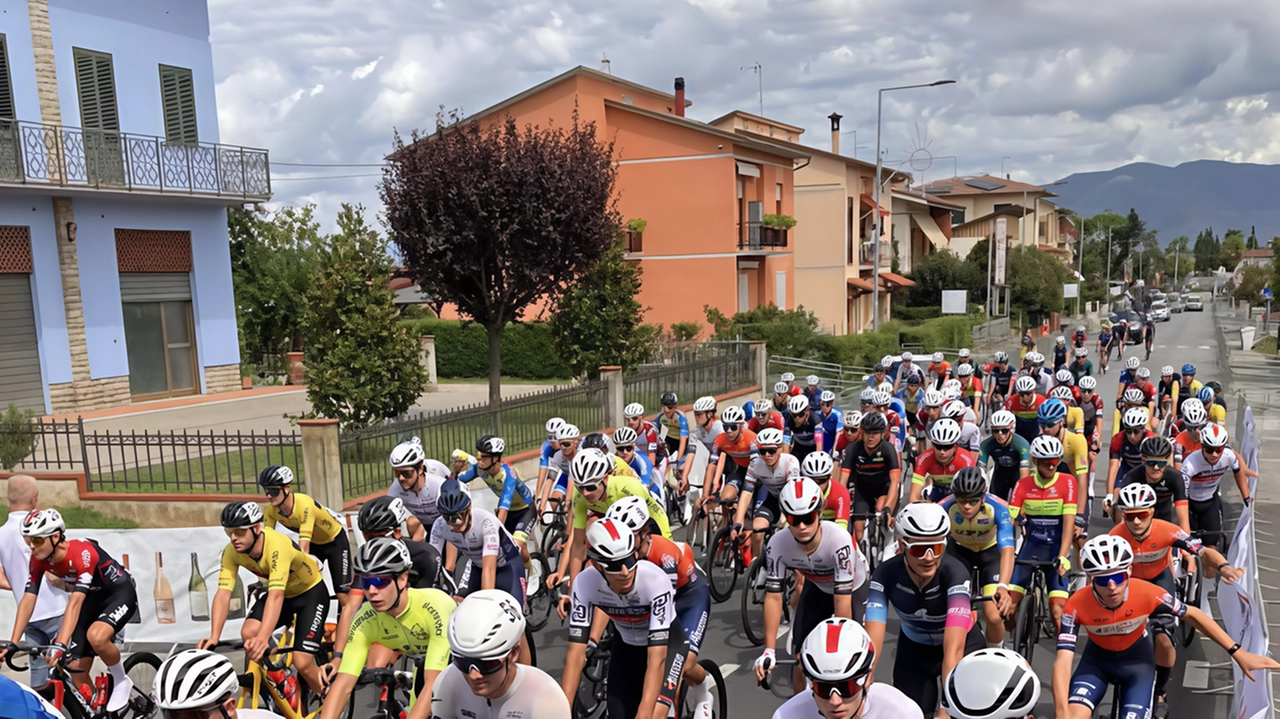 Ciclismo: al via oltre 100 corridori Elite e Under 23, ben 18 le squadre schierate Ciclismo: al via oltre 100 corridori Elite e Under 23, ben 18 le squadre schierate