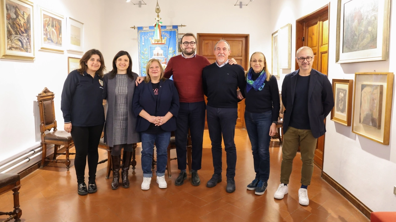Il progetto denominato ’Doposcuola 2025’ è stato presentato ieri mattina in Comune (al centro il sindaco di Empoli, Alessio Mantellassi); Farmacie Comunali Empoli rinnova il sostegno a bambini, bambine e adolescenti delle case rifugio Il progetto denominato ’Doposcuola 2025’ è stato presentato ieri mattina in Comune (al centro il sindaco di Empoli, Alessio Mantellassi); Farmacie Comunali Empoli rinnova il sostegno a bambini, bambine e adolescenti delle case rifugio