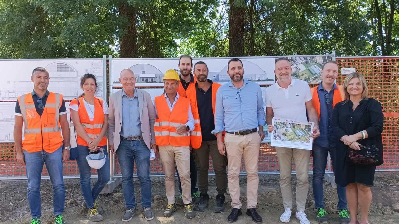 Il sindaco Tomasi in cantiere insieme agli assessori Cialdi, Frosini e Sabella