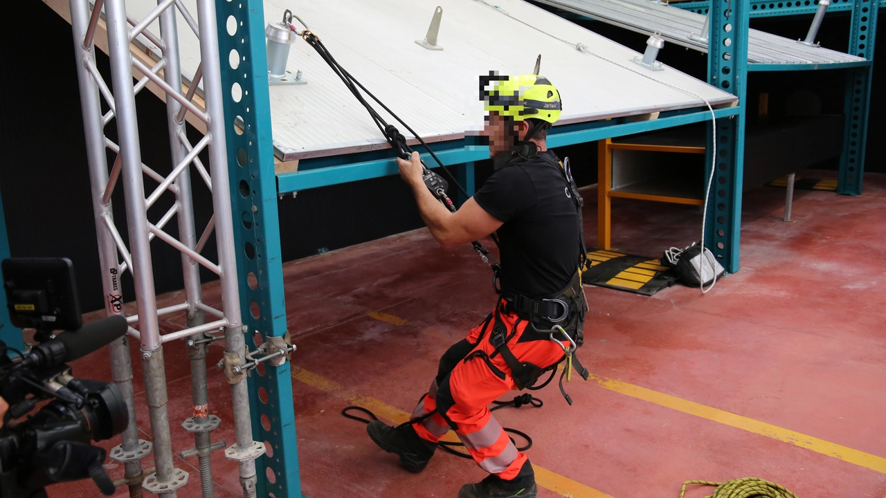 Una lezione del corso di sicurezza sul lavoro (foto di repertorio Germogli) Una lezione del corso di sicurezza sul lavoro (foto di repertorio Germogli)