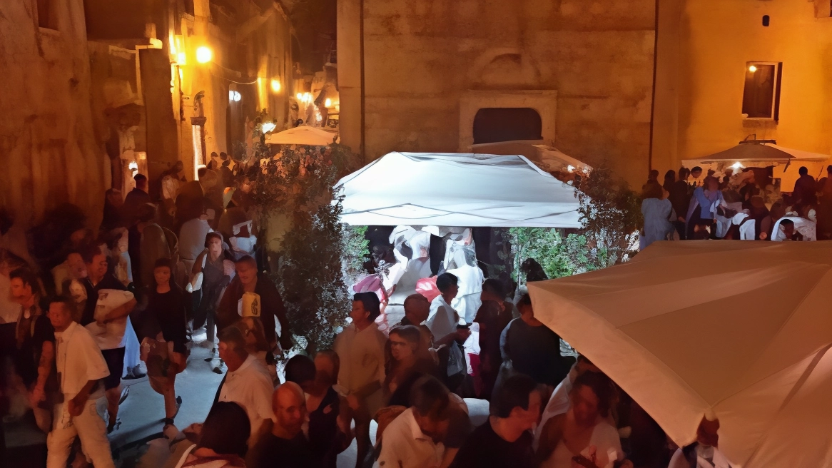 Oggi e domani sarà di scena a Magliano in Toscana la ventitreesima edizione di Vinellando, manifestazione di Vini dedicata al Morellino di Scansano Oggi e domani sarà di scena a Magliano in Toscana la ventitreesima edizione di Vinellando, manifestazione di Vini dedicata al Morellino di Scansano