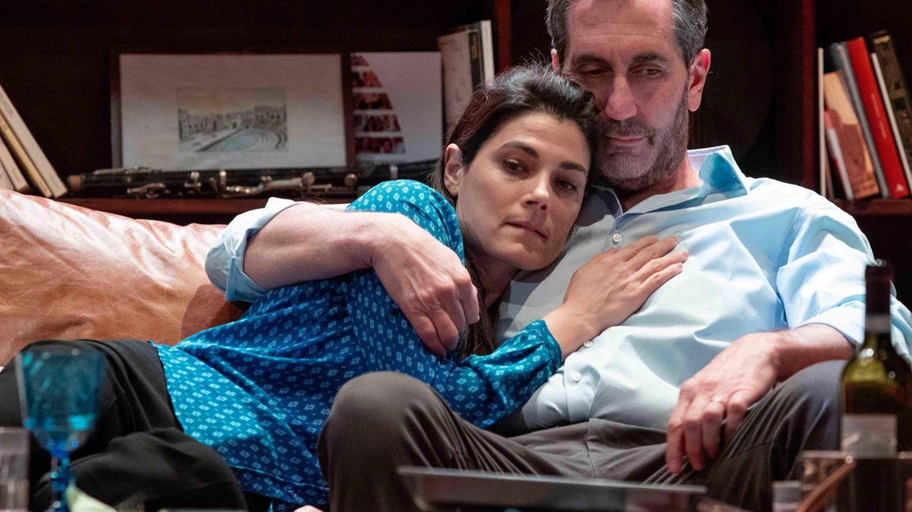 Dal grande schermo al palcoscenico teatrale per il nuovo spettacolo della stagione 24/25 di Foligno: venerdì alle 21 al Politeama...