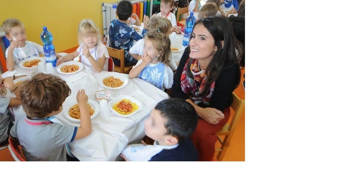 Nelle mense delle scuole di Poggio a Caiano si mangia biologico. Sempre più Comuni italiani, negli ultimi anni, hanno impostato... Nelle mense delle scuole di Poggio a Caiano si mangia biologico. Sempre più Comuni italiani, negli ultimi anni, hanno impostato...