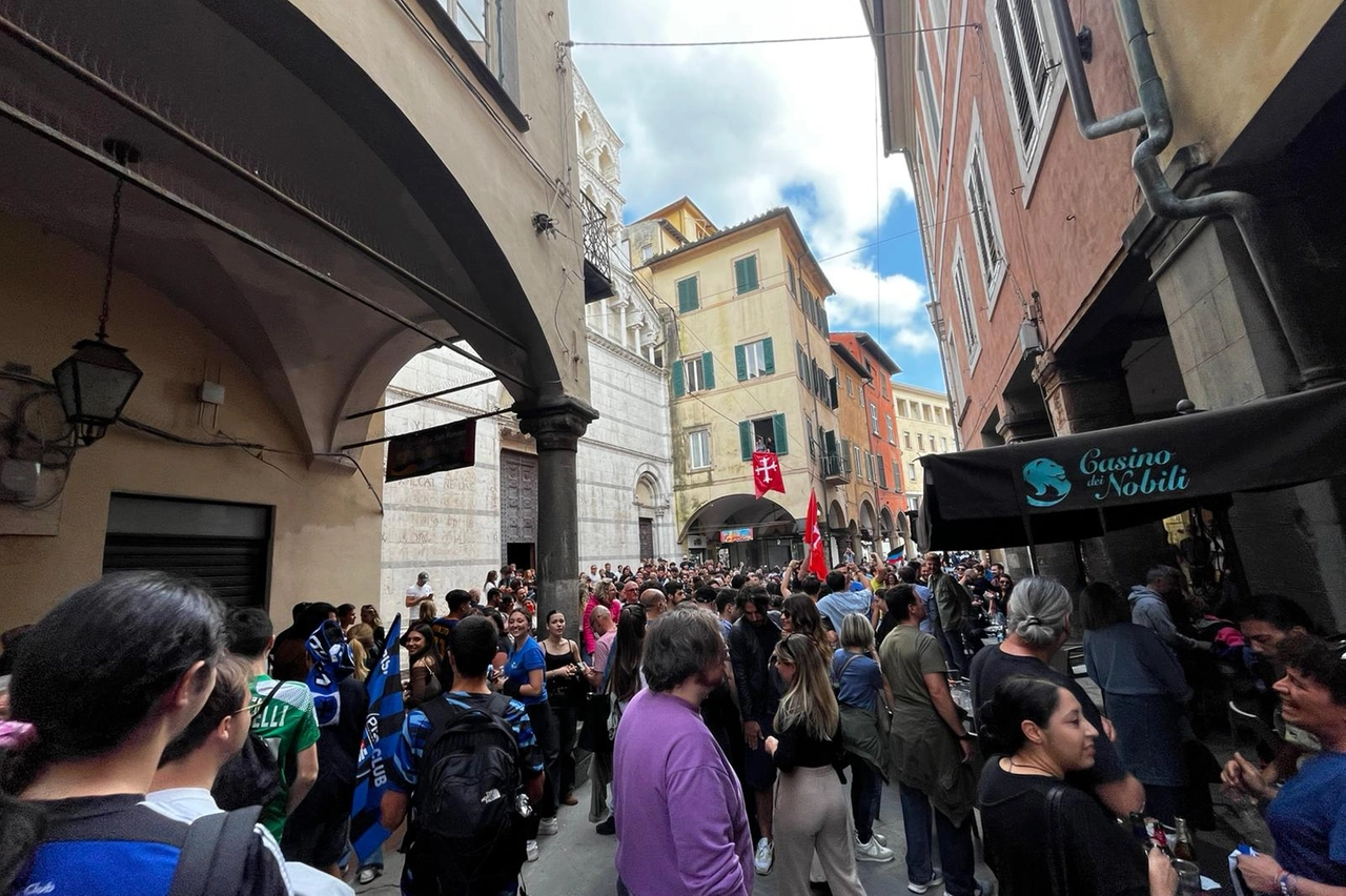 Invasione di tifosi in centro